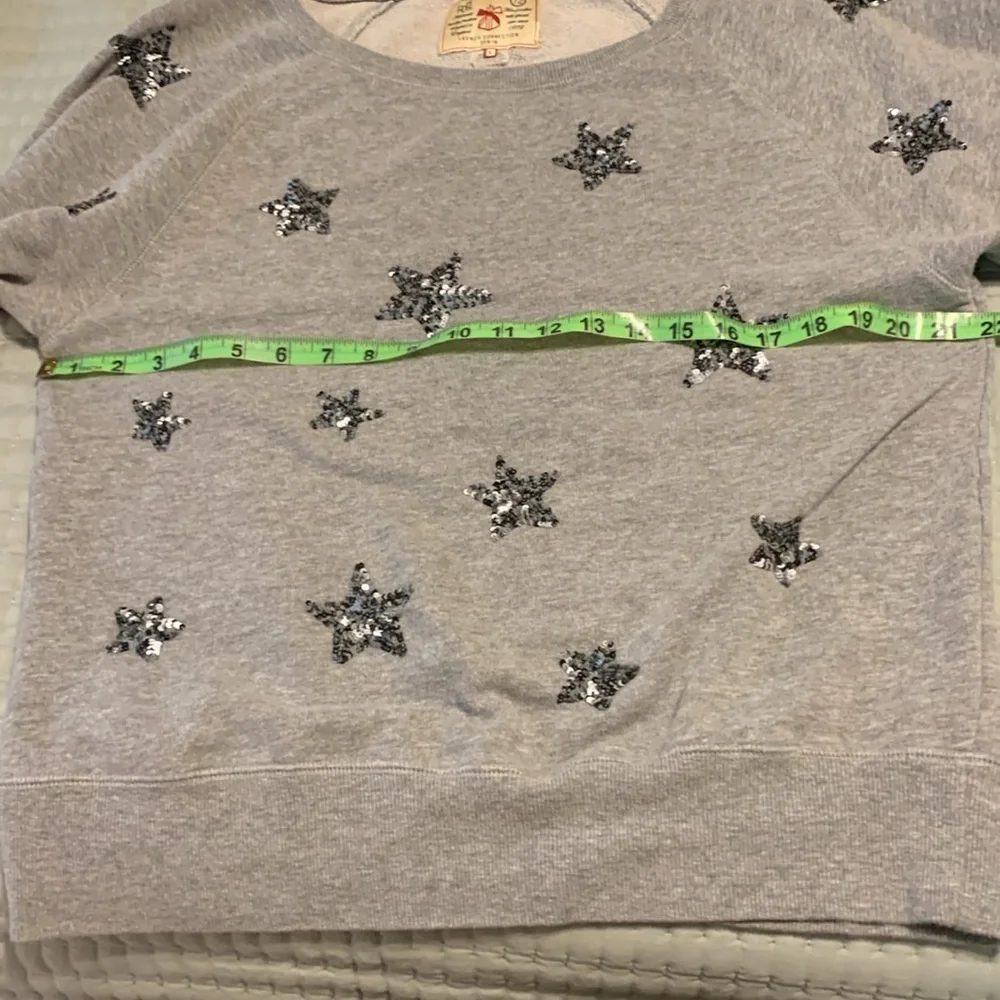French Collection of England Gray Sequin stars Ladies Sweat shirt Sz Lg Like NEW